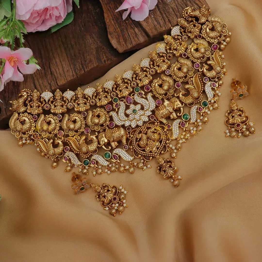 Exquisite Temple Choker Necklace for Weddings